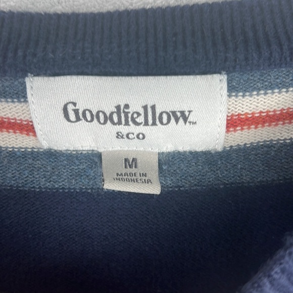 GoodFellow Sweater - Picture 3 of 4